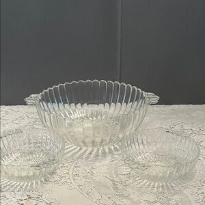 Clear Ribbed Glass Serving Bowl Set with Large Bowl with Two Matching Bowls